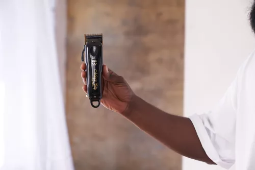 Wahl - Cordless Black Magic Clip - Vezeték nélküli Hajvágógép (Fekete)