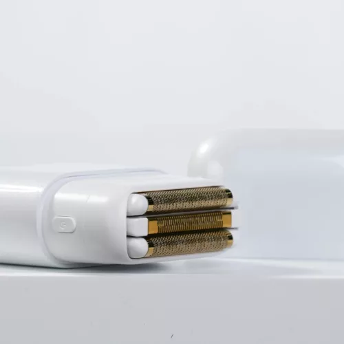 Cocco - Impacto Shaver - Professzionális Elektromos Borotva (White)