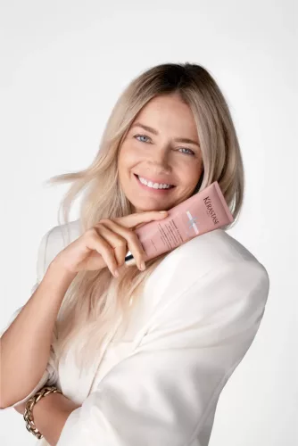 Kérastase Chroma Absolu Fondant Cica Chroma - Hajszerkezet-helyreállító és porozitás-csökkentő kondicionáló 200ml 