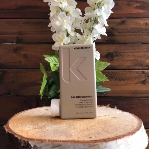 KEVIN.MURPHY BALANCING WASH - Hajerősítő és Vitalizáló Sampon 250ml