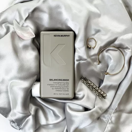 KEVIN.MURPHY BALANCING WASH - Hajerősítő és Vitalizáló Sampon 250ml