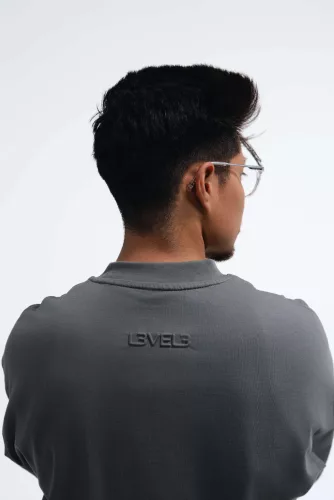 L3VEL3 - Oversized T-Shirt Front Logo - Oversized Póló, Elülső Logóval (Fehér, S)