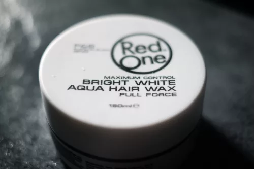 RedOne - Aqua Hair Wax - Vízbázisú Fényes Hajwax - Bright White 150ml - Barack Illat