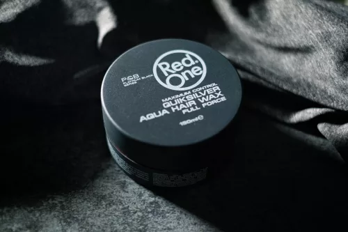 RedOne - Aqua Hair Wax - Vízbázisú Fényes Hajwax - Quiksilver 150ml - Ribizli Illat