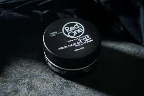 RedOne - Aqua Hair Wax - Vízbázisú Fényes Hajwax - Black 150ml - Lime Illat