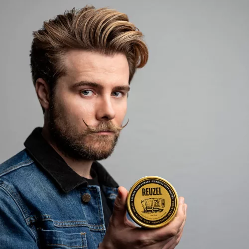 Reuzel x Liquid Death - Severed Head Clay Pomade - Erős Tartású Matt Agyag Pomádé 95g